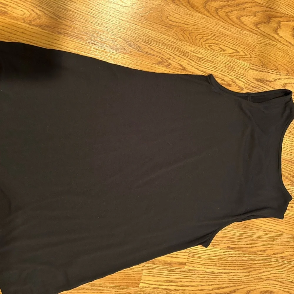 2 Soft Surroundings Sleeveless Tunic with cut out
One black and one white - Picture 5 of 8
